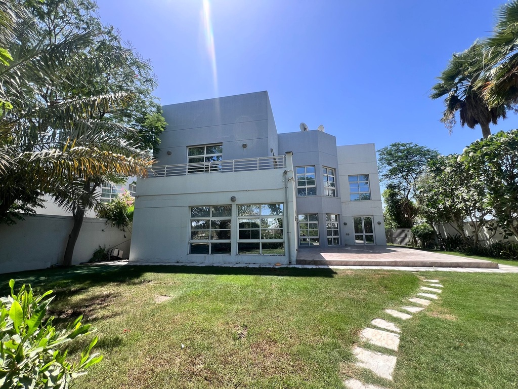 Villa for Rent in Riffa Views
