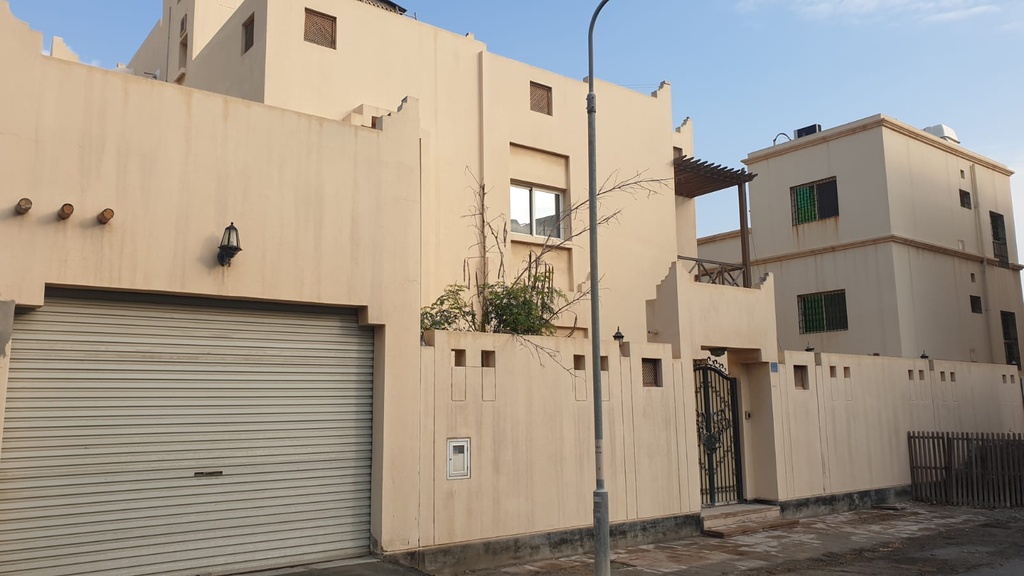 Villa for sale