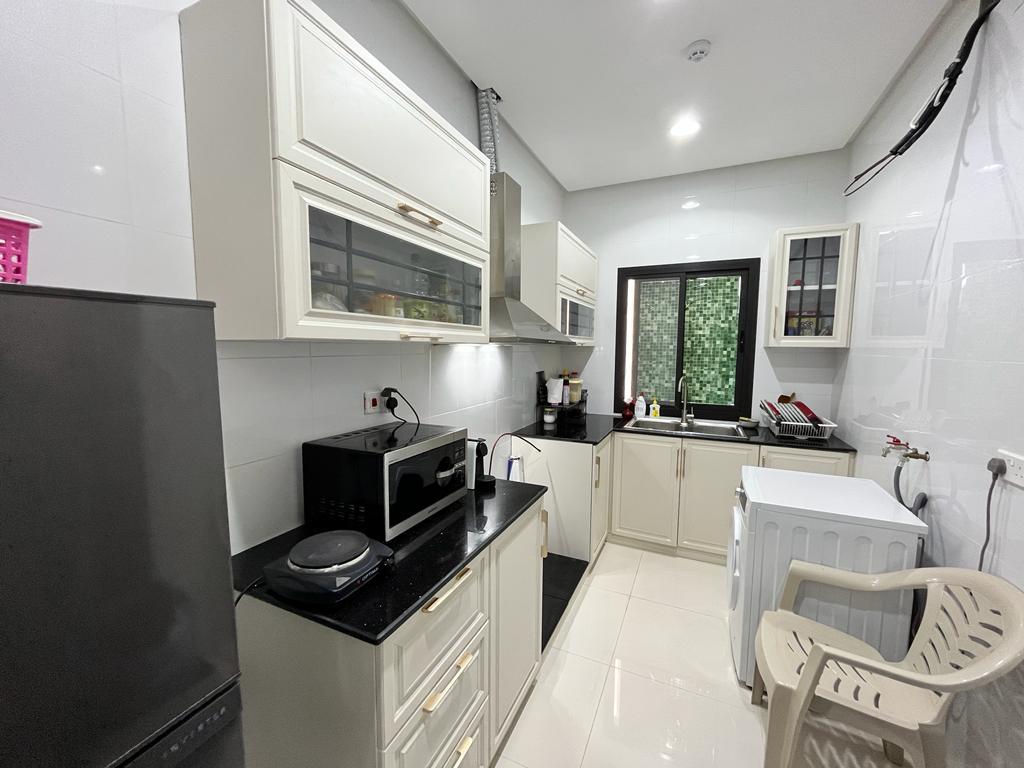 Brand New Non-Freehold 2BHK Fully Furnished Luxury Apartment For