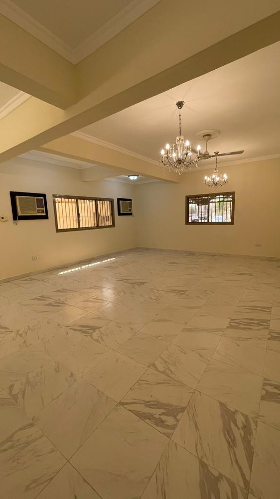 Newly Renovated Unfurnished Spacious 3BHK Apartment For Rent