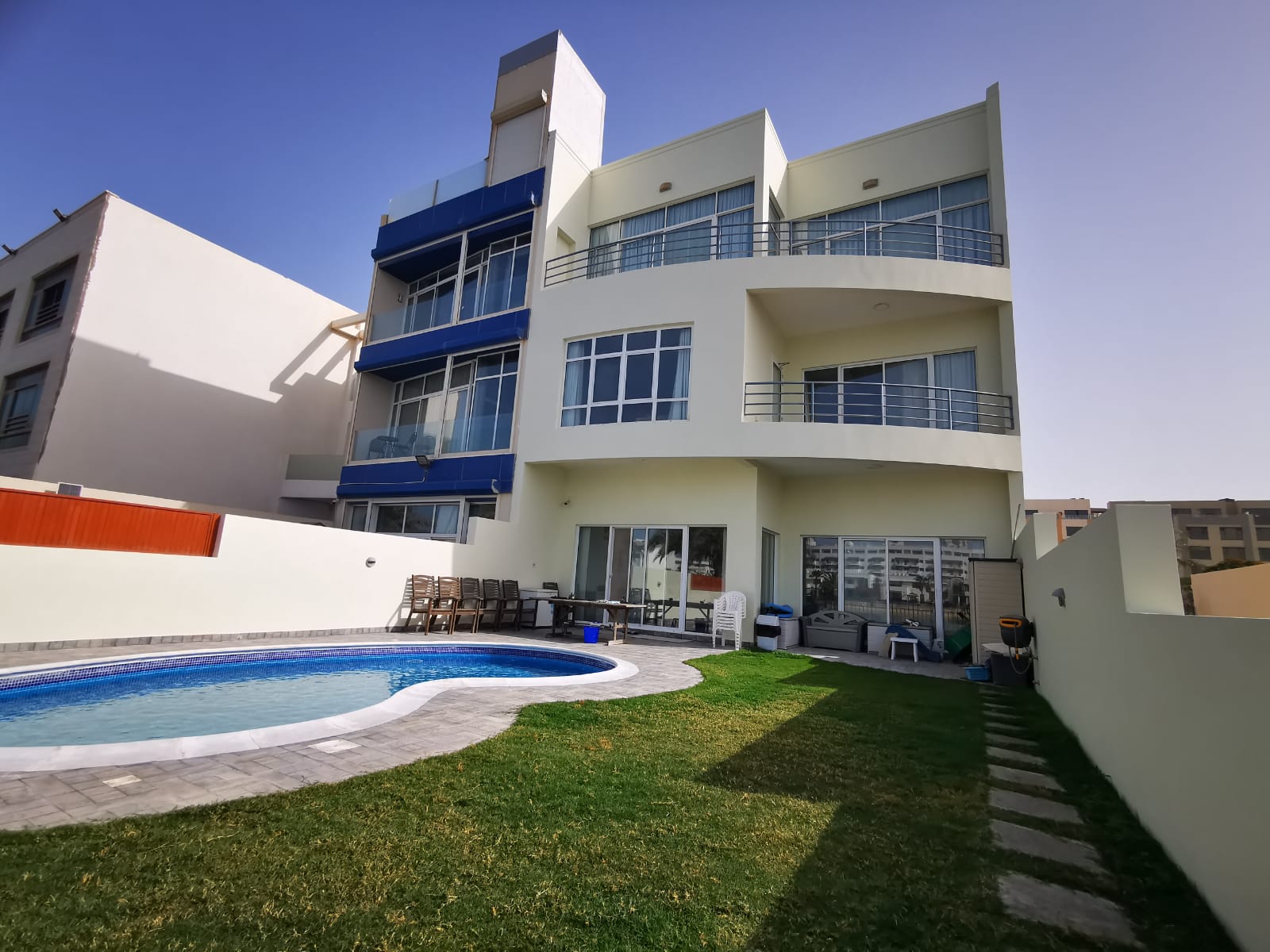 Fully Furnished Modern With Beach Access Villa For Sale